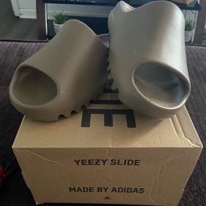 Yeezy Slides